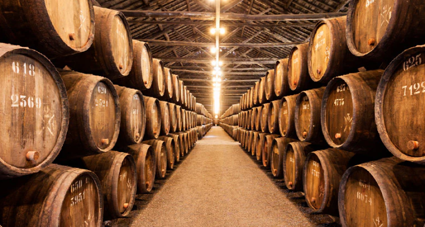 Pol&eacute;mica en la industria del vino por el origen del roble utilizado en barricas francesas