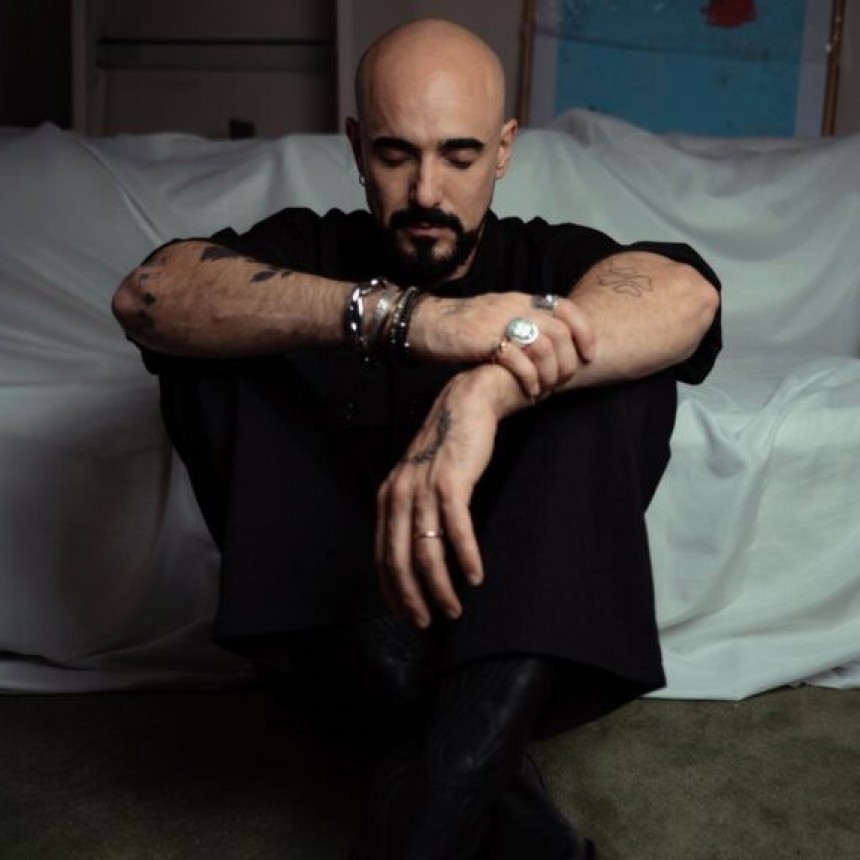 Abel Pintos present&oacute; &ldquo;La Culpa&rdquo;, una canci&oacute;n cargada de emoci&oacute;n y nostalgia