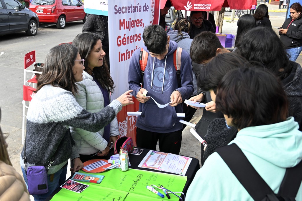 El Municipio de Tigre realizó una jornada de concientización para la prevención de la violencia en el noviazgo
