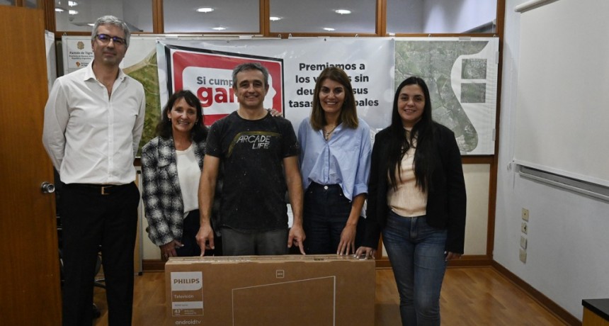 Si Cumplís, Ganás: un vecino de Don Torcuato fue premiado con un televisor LED