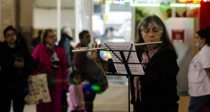 Comenzó el ciclo de conciertos en el hall del Hospital de Clínicas