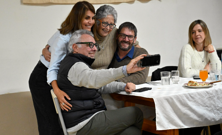 En El Talar, Julio Zamora acompañó el 38° aniversario del Centro de Jubilados “Volver a Vivir”