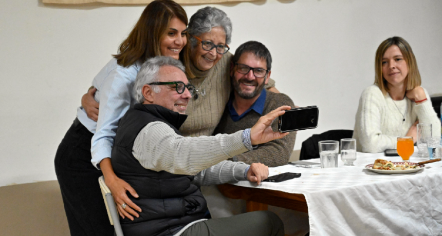 En El Talar, Julio Zamora acompañó el 38° aniversario del Centro de Jubilados “Volver a Vivir”