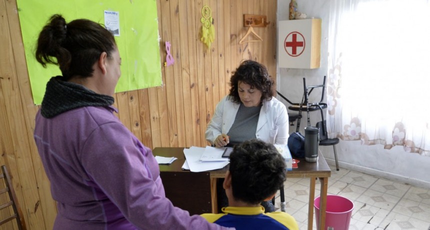 En Don Torcuato, vecinos y vecinas resolvieron trámites en un nuevo operativo de servicios a la comunidad del Municipio de Tigre