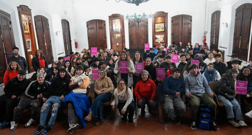 En el marco del programa Carolina, el Municipio de Tigre llevó adelante un encuentro de debate y reflexión en el Museo de la Reconquista