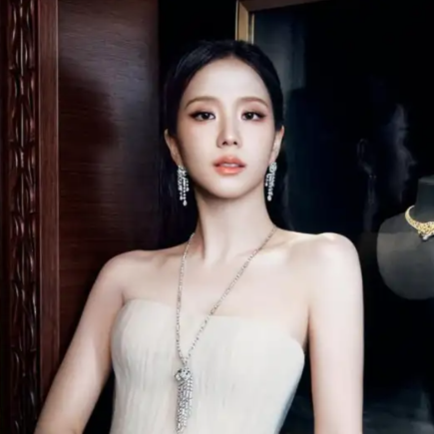 Jisoo de BLACKPINK deslumbra con look de princesa en exposici&oacute;n de Cartier en Se&uacute;l