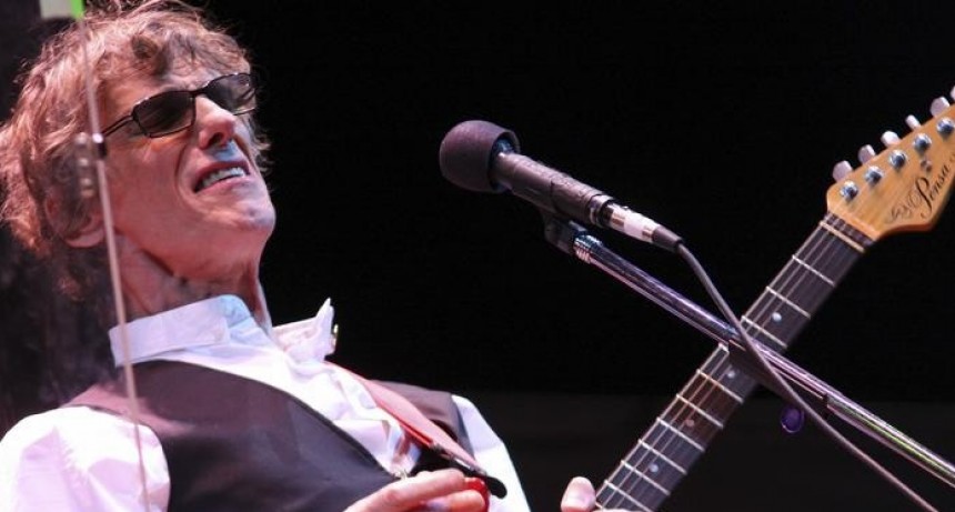 Media sanción para llamar Luis Alberto Spinetta a una plazoleta de Núñez