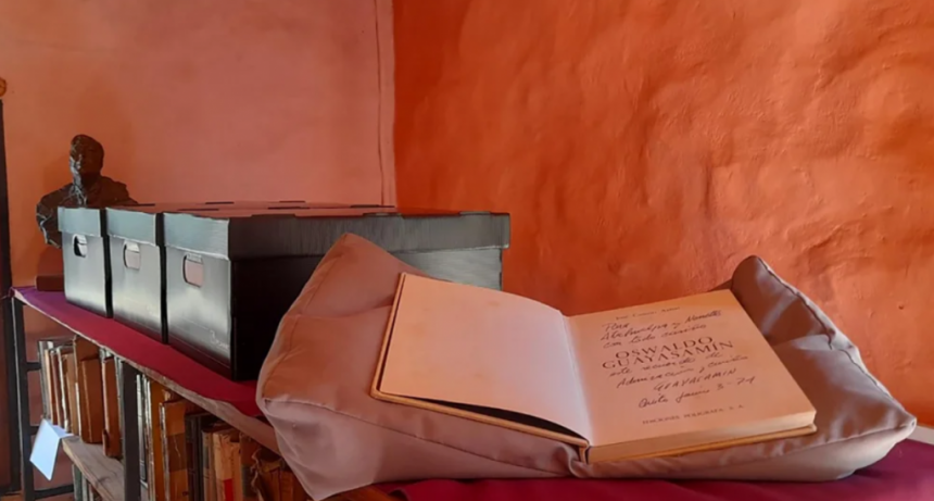 Los tesoros de la biblioteca de Atahualpa Yupanqui, a punto de estar disponibles para todos