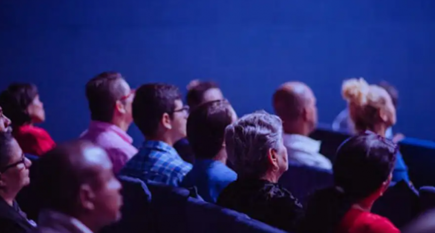 Consumo cultural: cines reportan una caída del 31,3% en espectadores en comparación al 2023
