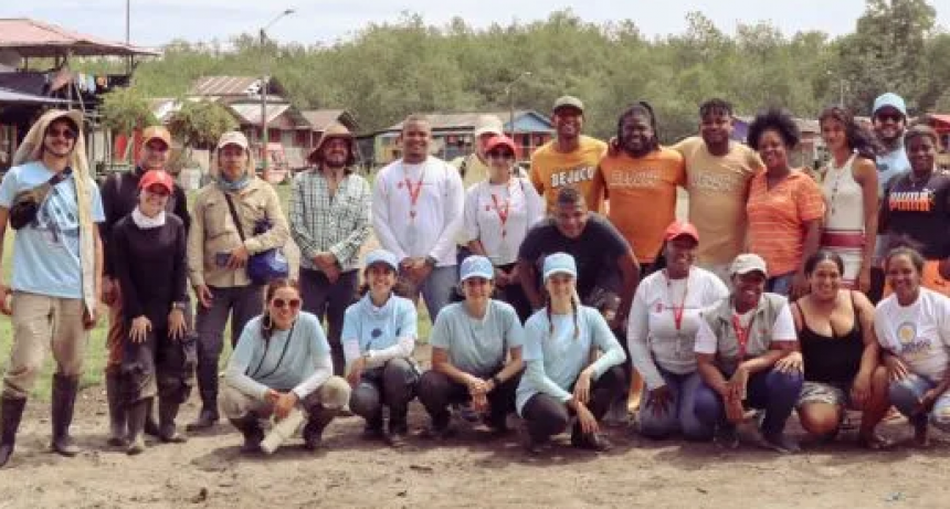 Monsieur Periné y Bejuco lanzan su nuevo single