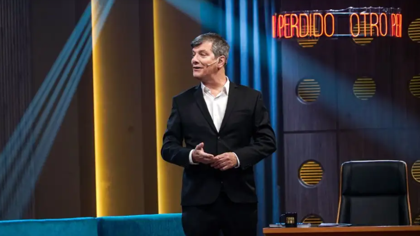 Así comenzó Otro Día Perdido, el programa debut de Mario Pergolini en ElTrece: 