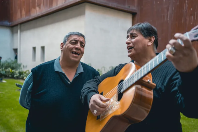 La Cuyanía florece (cuando quiere) por una buena causa