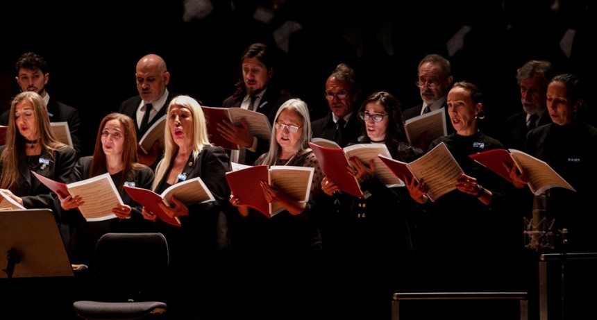 Canciones, ópera y danza de inspiración gitana, por el Coro Polifónico Nacional y el Coro Nacional de Niños