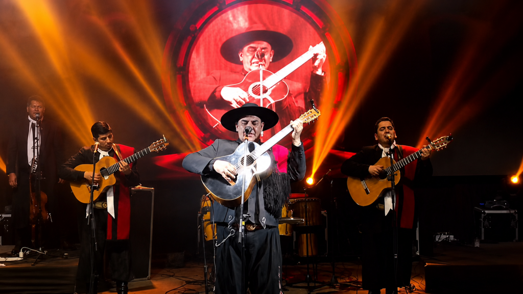 El Chaque&ntilde;o Palavecino fue distinguido en Santiago del Estero y vivi&oacute; una noche inolvidable