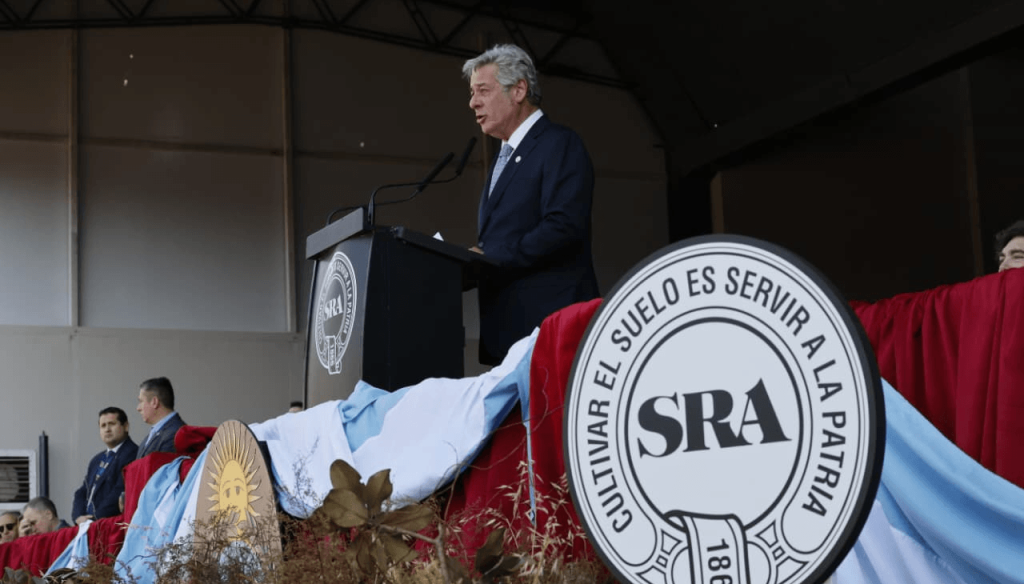 La Sociedad Rural reclam&oacute; eliminar las retenciones y cuestion&oacute; la presi&oacute;n impositiva