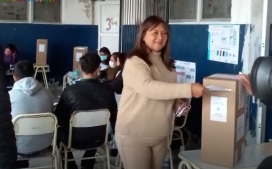 Alicia Vázquez, candidata a Intendente por el Frente Patriótico Viable, se mostro muy esperanzada a ser la primer mujer intendente de la Banda