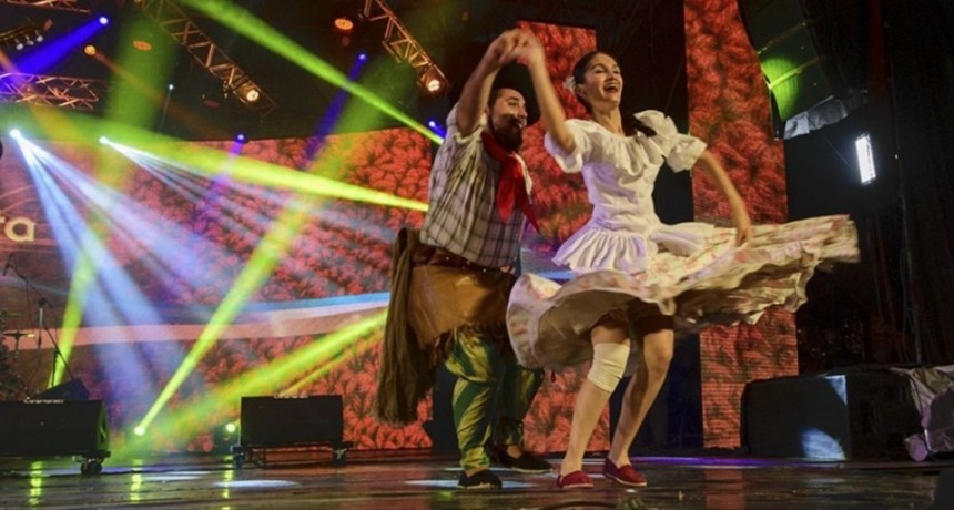 ¿Por qué celebramos hoy el Día Mundial del Folclore y Día del Folclore Argentino?