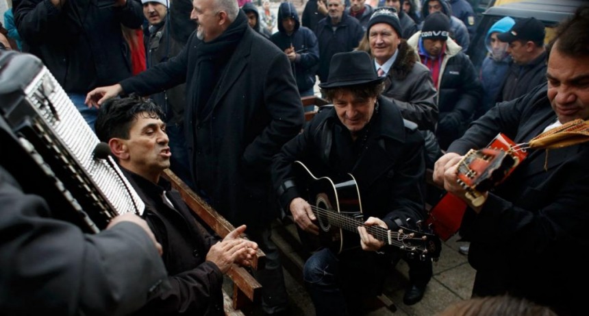Serbia pidió explicaciones a Moldavia sobre la deportación del músico Goran Bregovic
