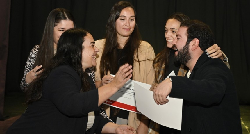 Se realizó la entrega de diplomas a profesionales de la salud que finalizaron su formación en el sistema sanitario del Municipio de Tigre