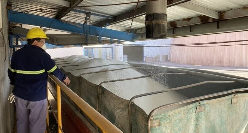 Fertilizantes y maquinarias más baratos: por la quita del Impuesto PAIS, el agro recuperará U$S 500 millones