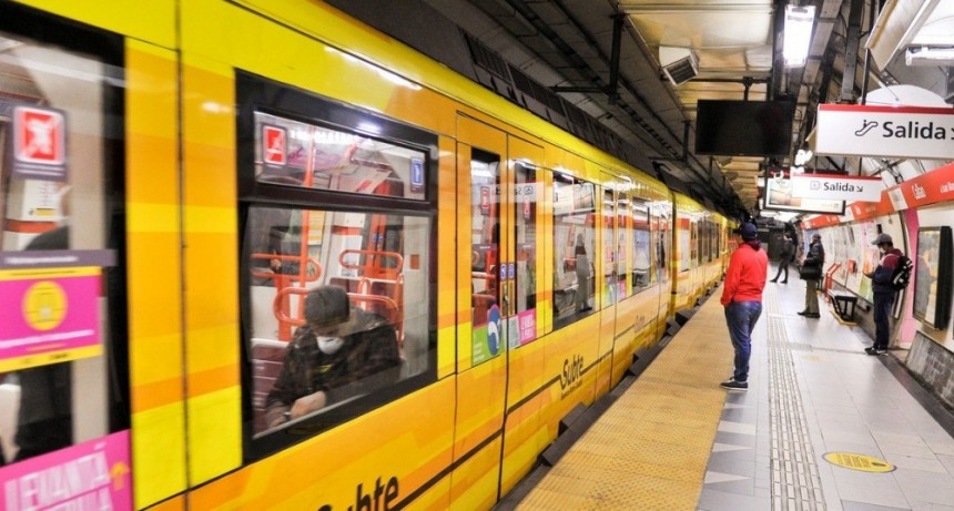 Las 6 líneas de subtes y el Premetro paran hoy entre las 20 horas y el cierre del servicio