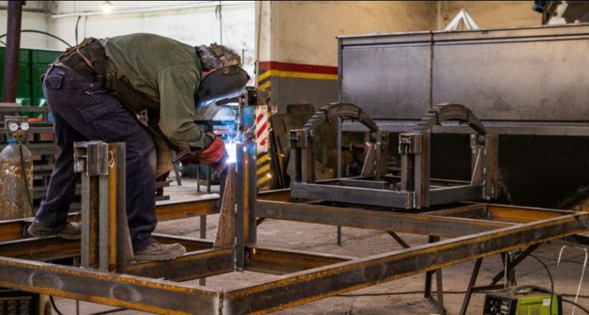 El Gobierno subió a $175.000 el piso para el pago de Ganancias