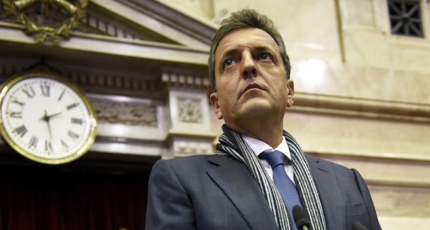 Sergio Massa firmará una resolución para volver a las sesiones presenciales en Diputados