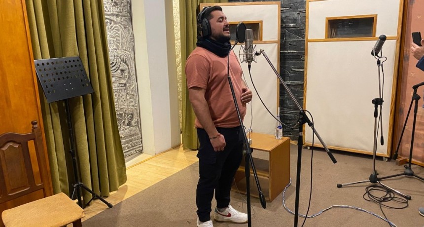 Maxi Vilchez, la voz cordobesa que late en Córdoba, es mi canción