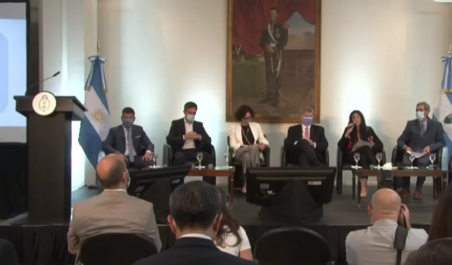 Cancillería presentó un plan de inversiones y comercio exterior de La Pampa