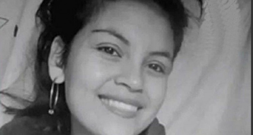 Una joven de 17 años fue asesinada cuando iba a la escuela y su exnovio quedó detenido