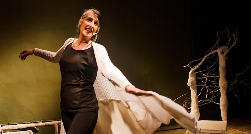 Pepa Luna actúa, canta y seduce en domingos dedicados al mundo femenino