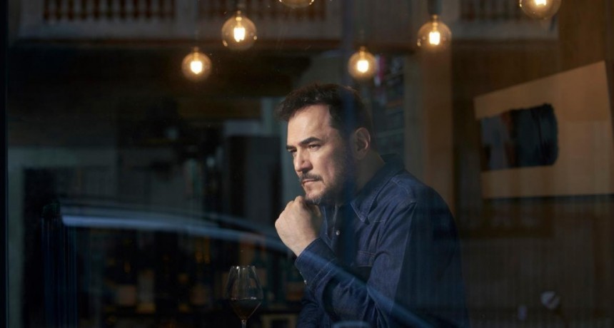 Ismael Serrano: Busco rebelarme contra la superproducción de la música hegemónica