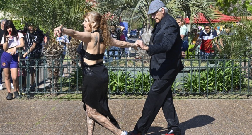 La comunidad de Troncos del Talar celebró su 75° aniversario con una gran fiesta familiar