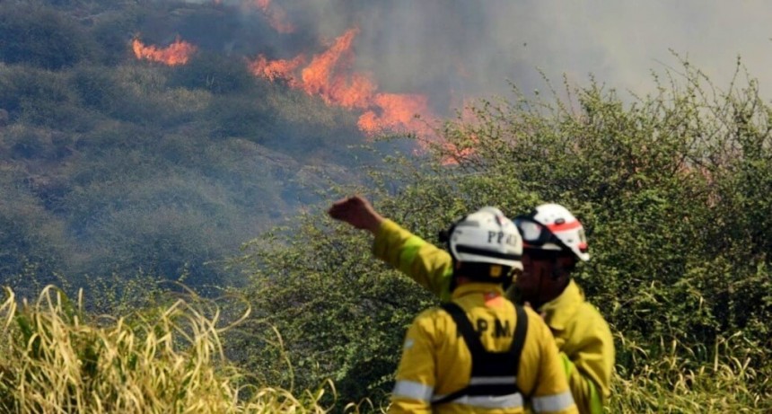 Córdoba vuelve a sufrir incendios en primavera y la Sociedad Rural realizó un fuerte reclamo