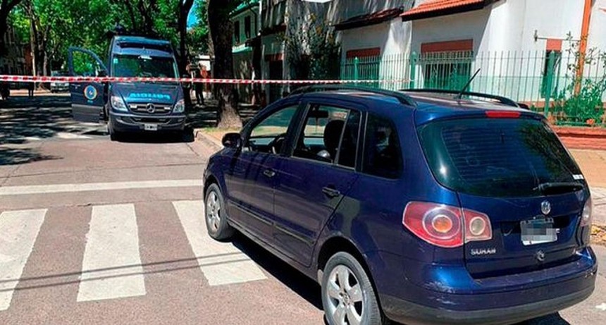 Detienen a cuatro adolescentes, uno de ellos con un balazo en la cabeza, tras una persecución