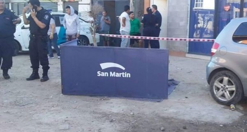 Una policía mató a tiros a su expareja, también efectivo de la fuerza, y se suicidó