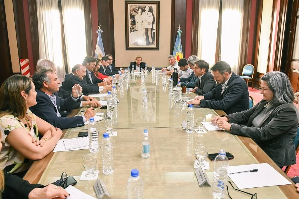 Tras una reunión con la Mesa de Enlace, Kicillof anunció la emergencia agropecuaria en Buenos Aires
