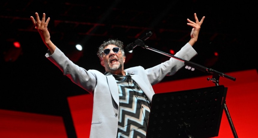 Fito Páez postergó su última función por una “gastroenteritis” y ya anunció la nueva fecha