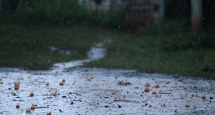 Lluvias y baja de temperaturas, luego de la ola de calor: un pasaje frontal rápido sobre la Región Centro 