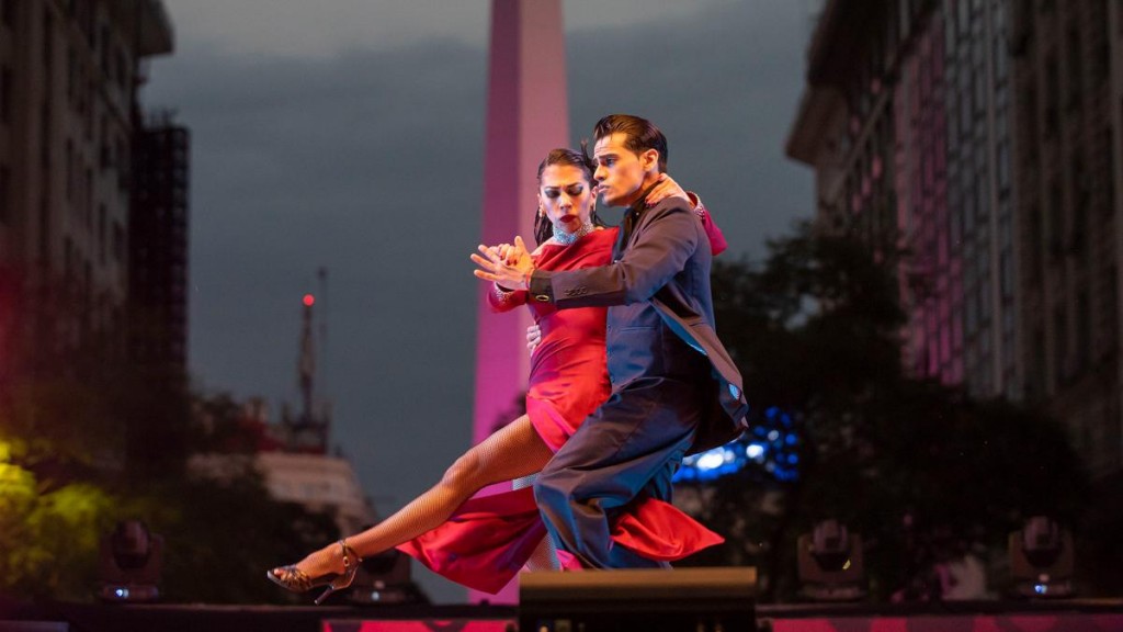 Con conciertos en vivo y clases, centros culturales y museos le rendirán homenaje al tango