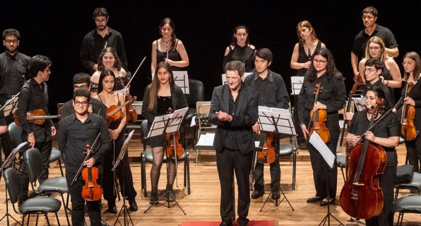Beethoven, Haydn y Bruch, por la Camerata Académica del Centro Provincial de las Artes Teatro Argentino