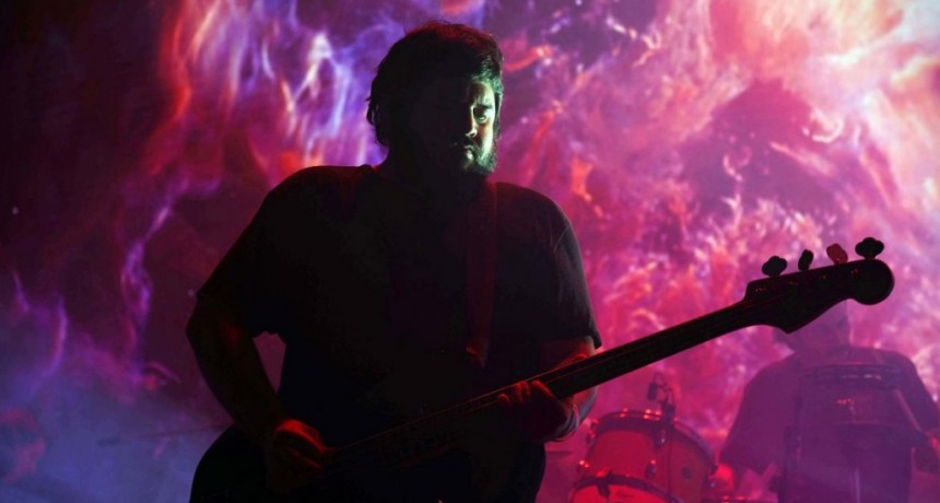 Slowdive y Él Mató cerraron la primera tarde a puro rock indie