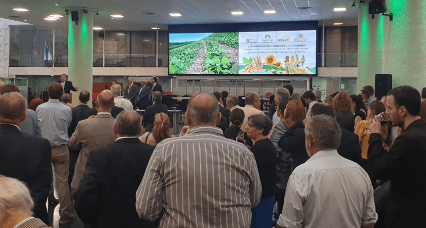 “Necesitamos señales claras sobre el rumbo económico de la nueva administración”