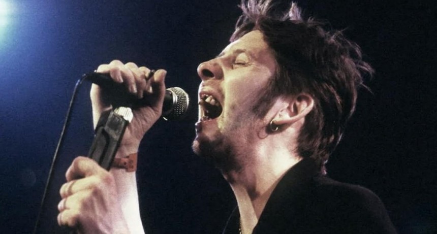 Murió a los 65 años Shane MacGowan, líder de The Pogues y leyenda del punk