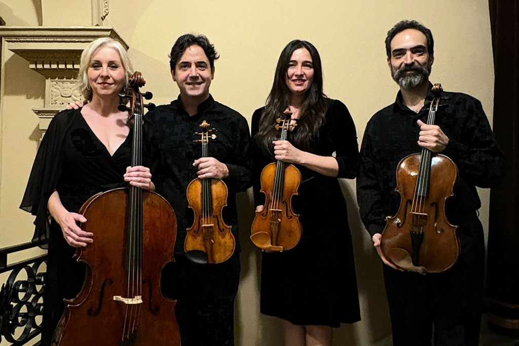 Integrantes del Cuarteto Soldi y Paula Peluso