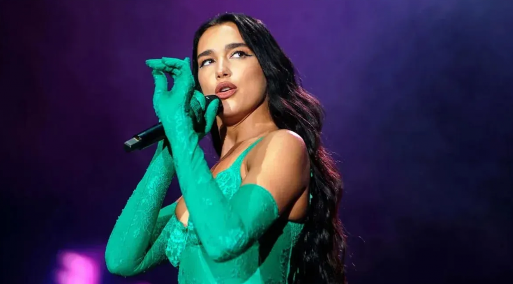 Valeria Gastarly sorprende con el lanzamiento de Importunio en Café Berlín