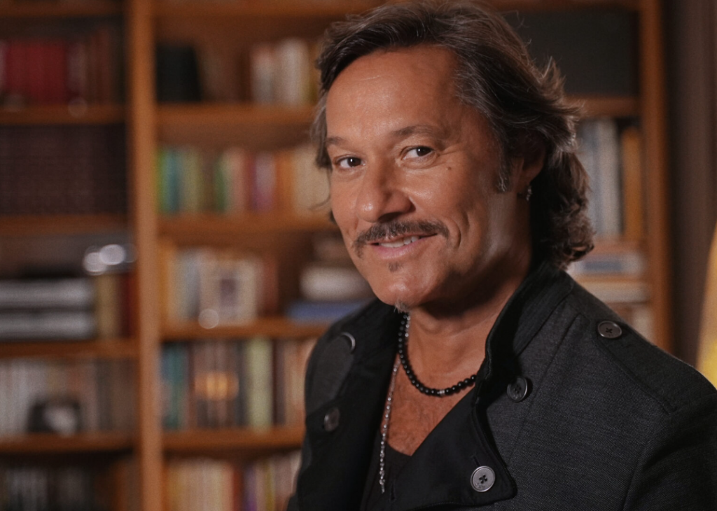 Diego Torres sorprende con un viaje emocional en su nuevo disco “Mi norte & Mi sur”