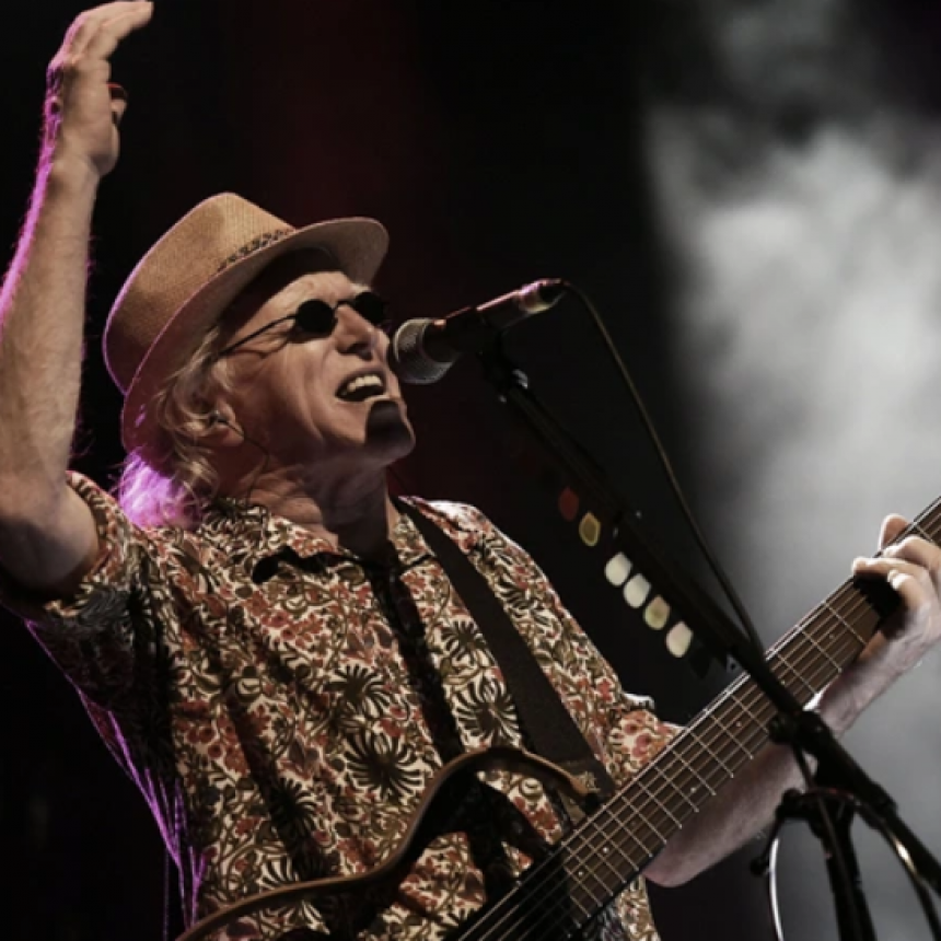 Miguel Cantilo presentó su nuevo disco