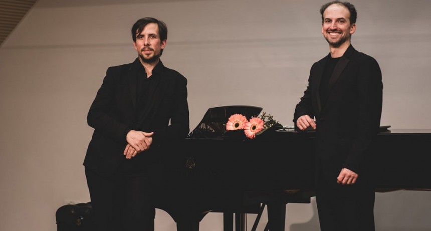 Amor de poeta, por Lucas Somoza Osterc y Javier Mas