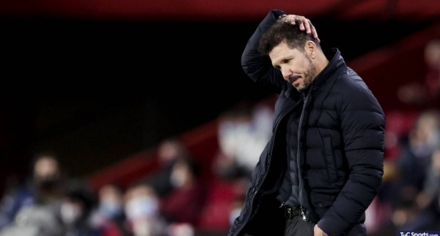  Simeone y cuatro jugadores del 